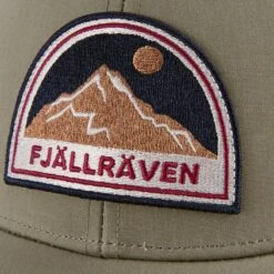 FJÄLLRÄVEN BADGE LÅNGTRADARKEPS Unisex - Cap -Sportbekleidungsgeschäft 5637915840 c badge langtradarkeps fjaellraeven 24