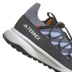 ADIDAS TERREX VOYAGER 21 H.RDY K Kinder - Freizeitschuhe -Sportbekleidungsgeschäft 5638020710 g terrex voyager 21 hrdy k adidas 24